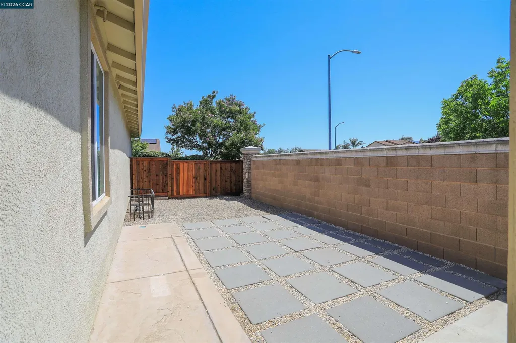 803 Pathfinder Court Oakley CA 94561