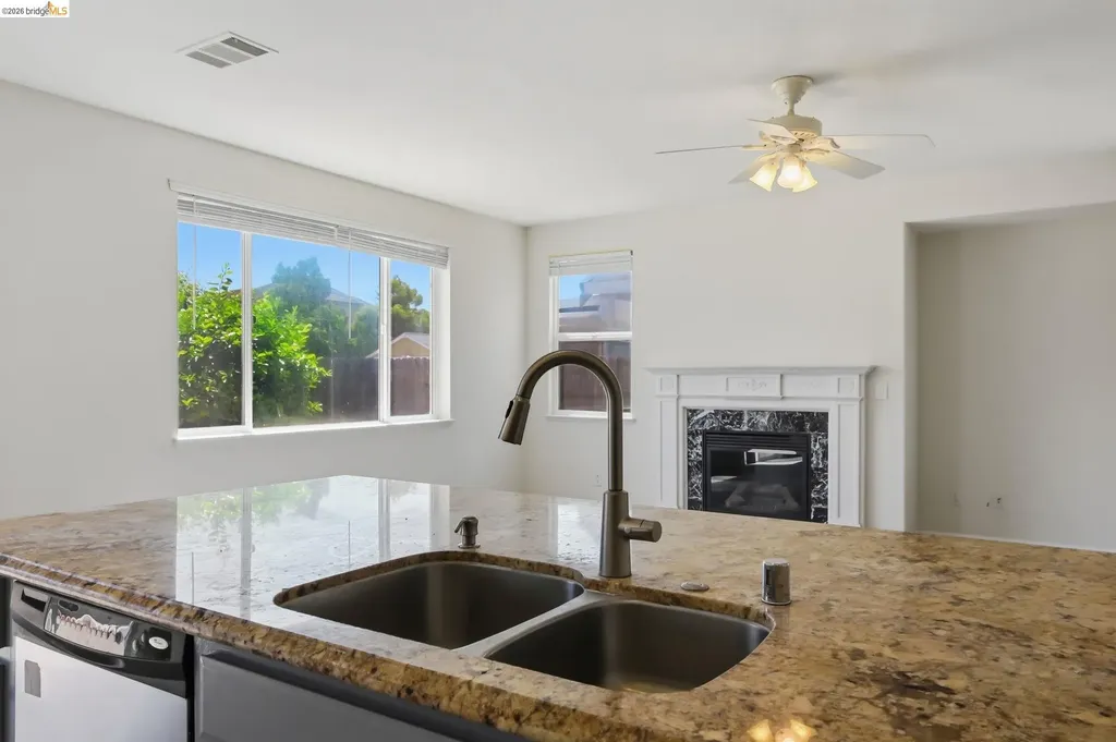 74 Vella Circle Oakley CA 94561