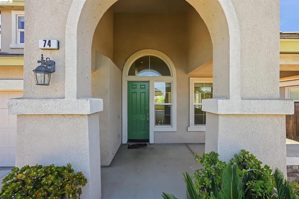 74 Vella Circle Oakley CA 94561