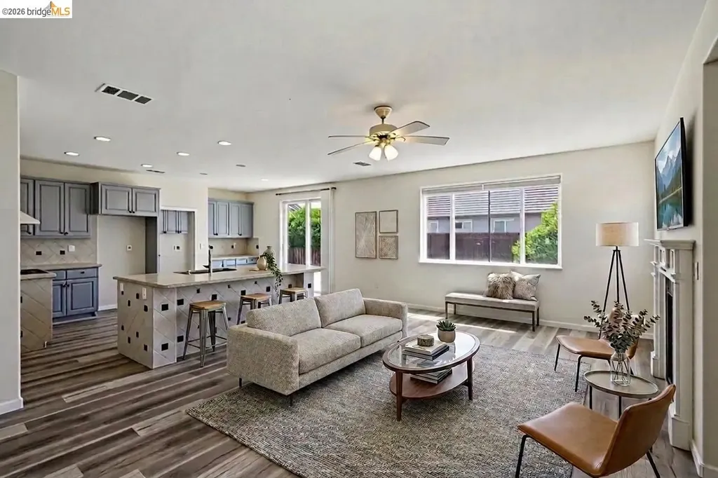 74 Vella Circle Oakley CA 94561