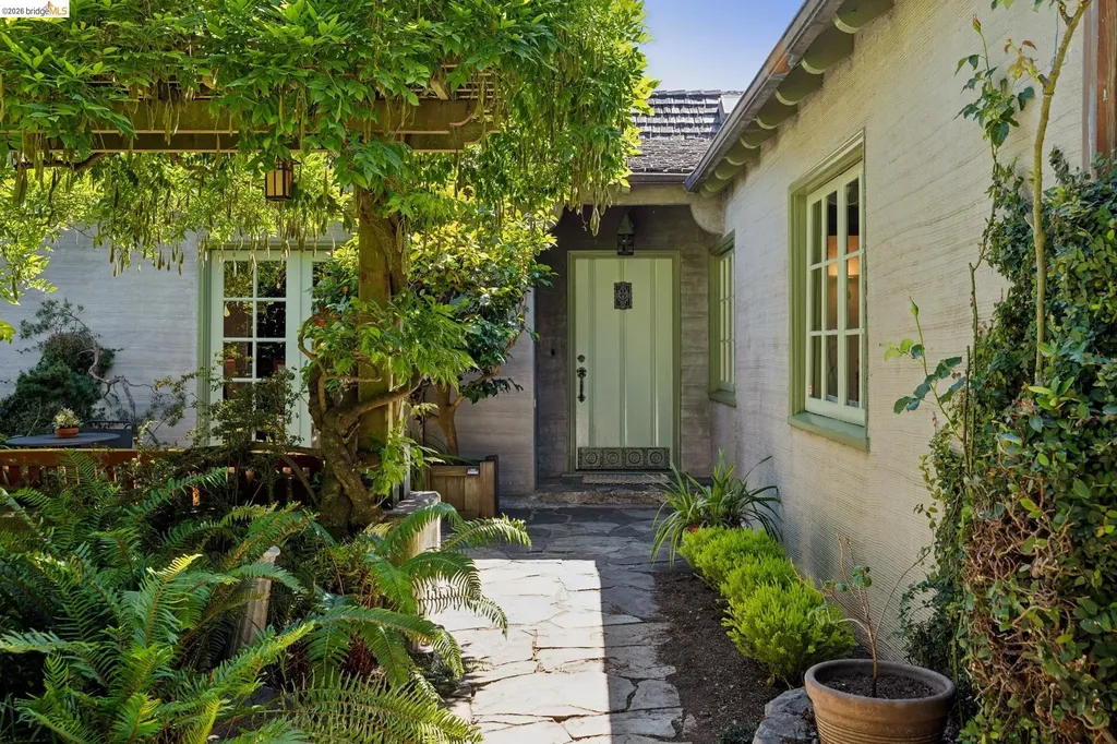 706 Hilldale Avenue Berkeley CA 94708