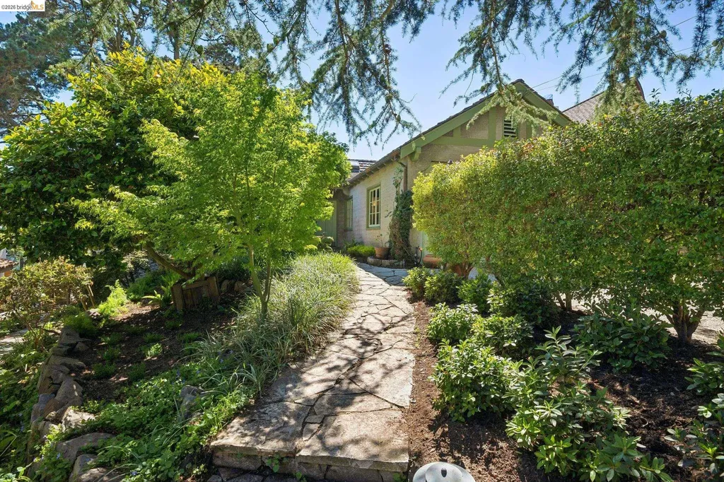 706 Hilldale Avenue Berkeley CA 94708