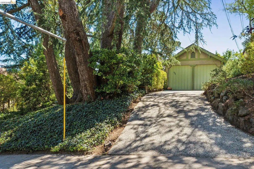 706 Hilldale Avenue Berkeley CA 94708