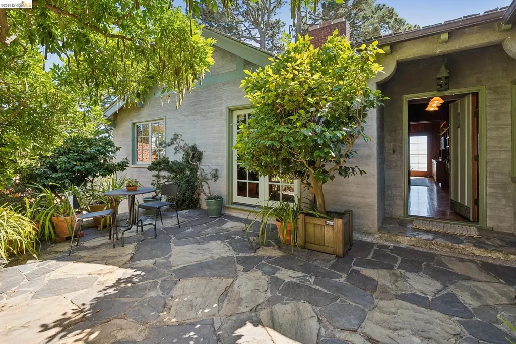 706 Hilldale Avenue Berkeley CA 94708