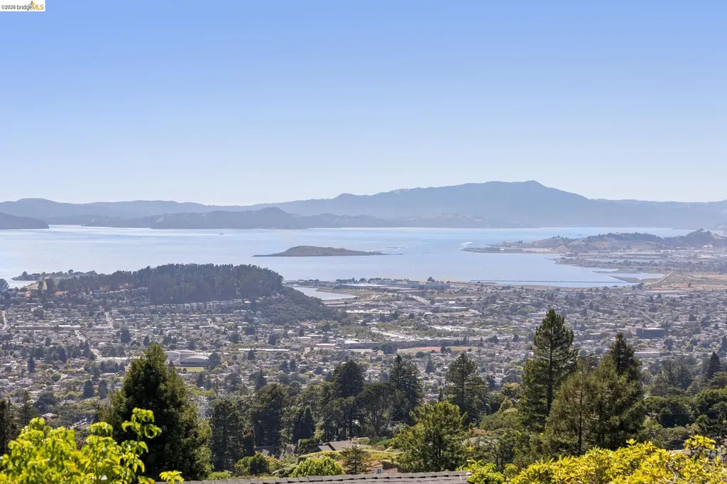 706 Hilldale Avenue Berkeley CA 94708