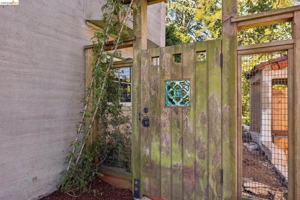 706 Hilldale Avenue Berkeley CA 94708