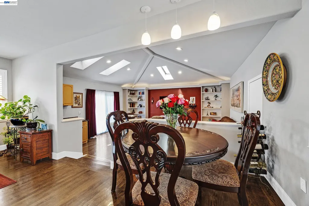 524 Hillview Drive Fremont CA 94536