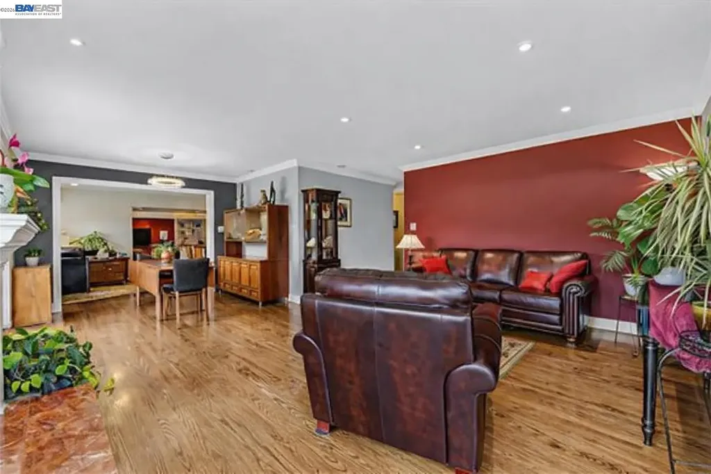 524 Hillview Drive Fremont CA 94536
