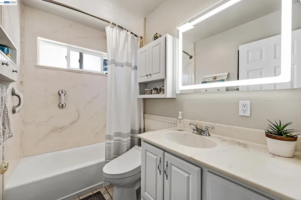 524 Hillview Drive Fremont CA 94536