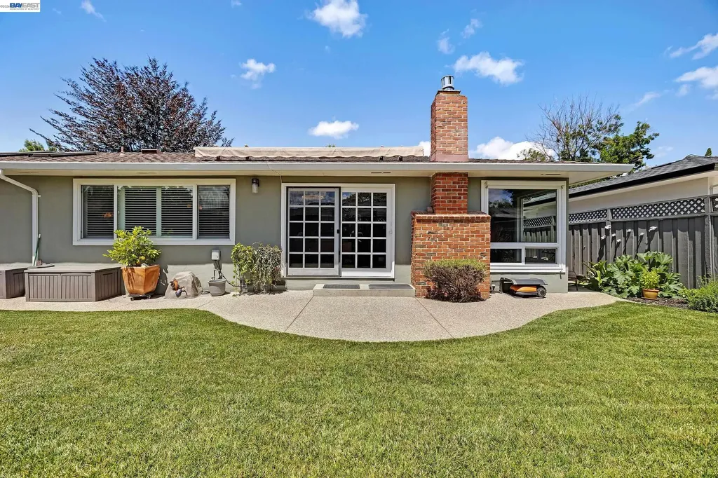 524 Hillview Drive Fremont CA 94536