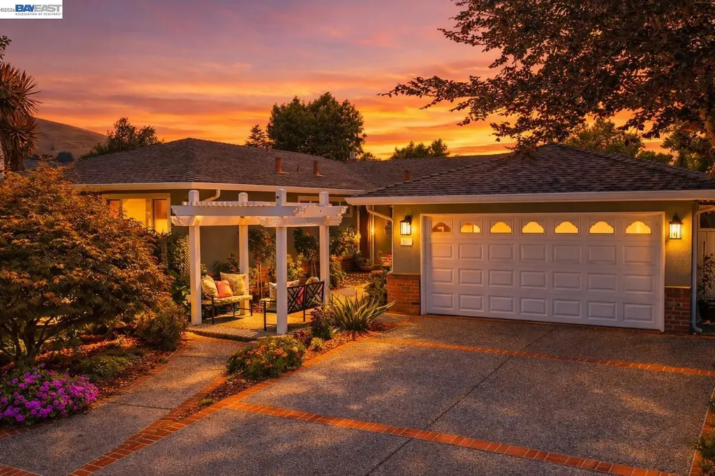 524 Hillview Drive Fremont CA 94536