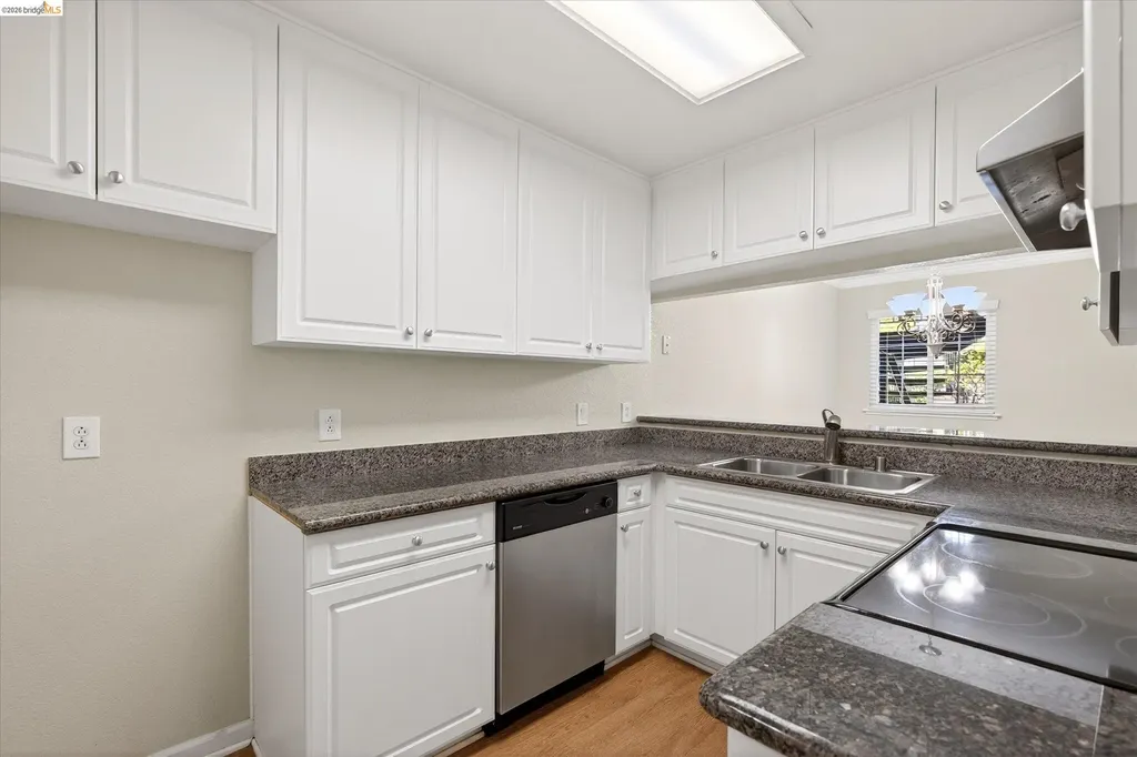 660 Canyon Oaks Drive Oakland CA 94605