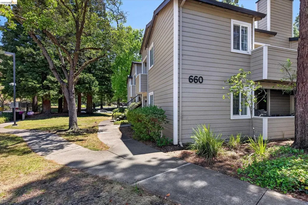 660 Canyon Oaks Drive Oakland CA 94605