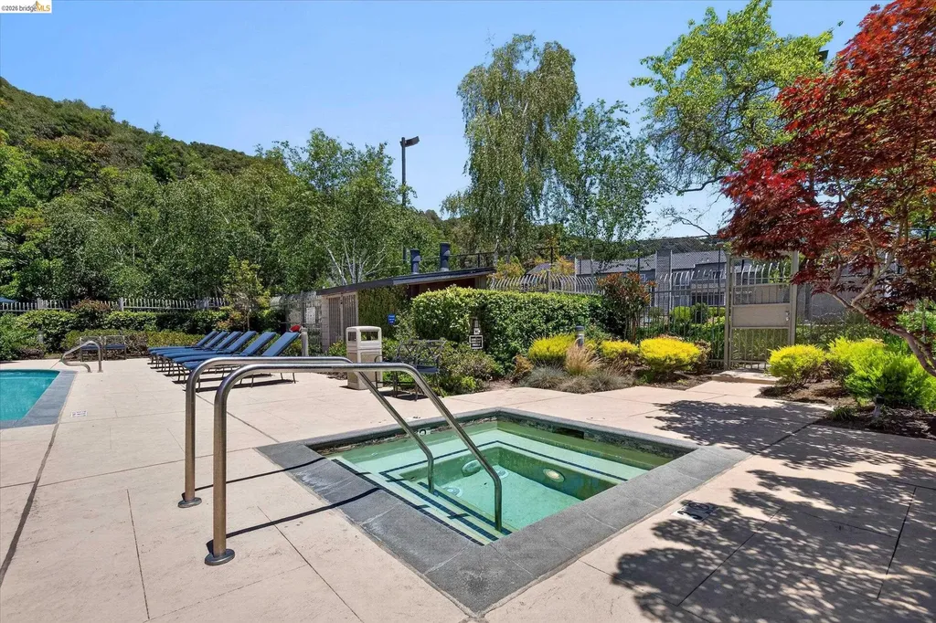 660 Canyon Oaks Drive Oakland CA 94605