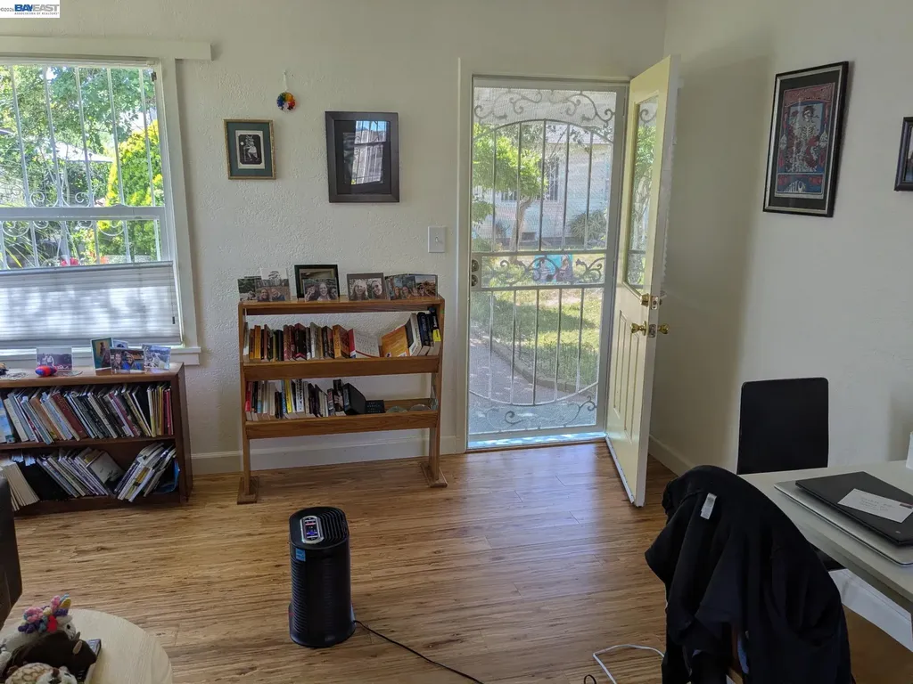 172 Chanslor Richmond CA 94801