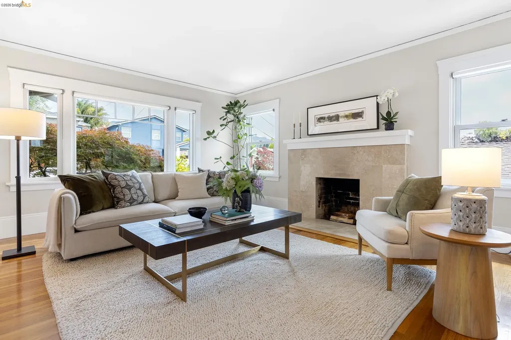 2537 Scenic Avenue Oakland CA 94602