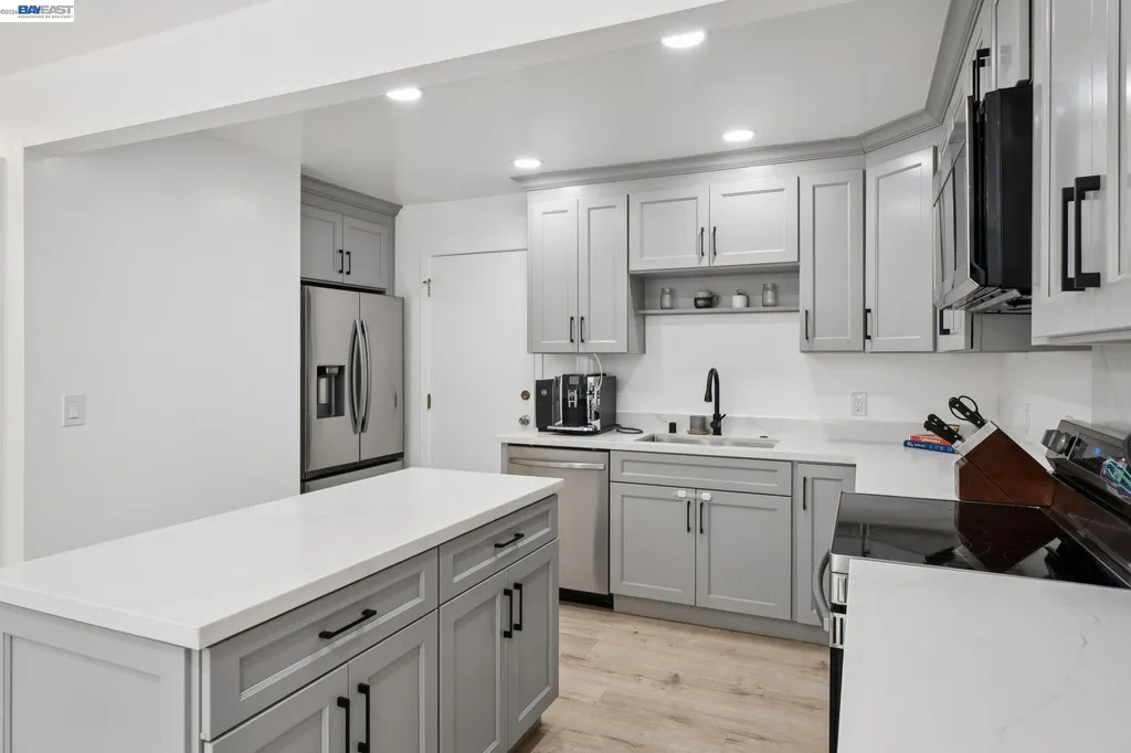 1200 Shaddick Drive Antioch CA 94509