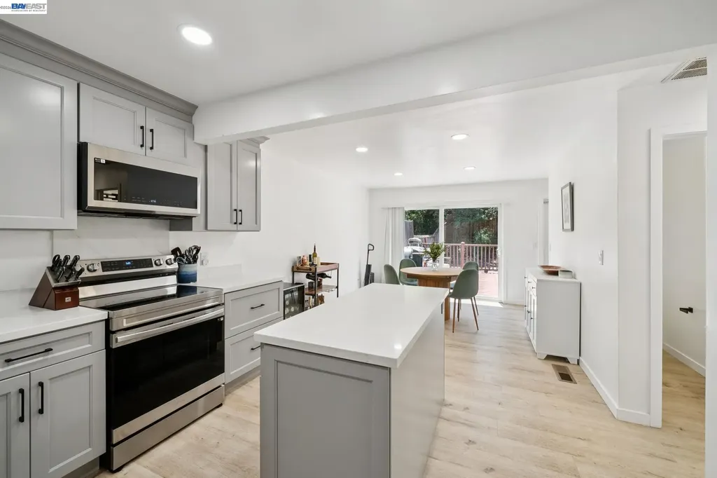1200 Shaddick Drive Antioch CA 94509