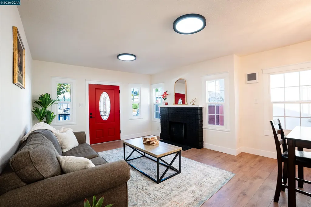 5915 San Pablo Oakland CA 94608