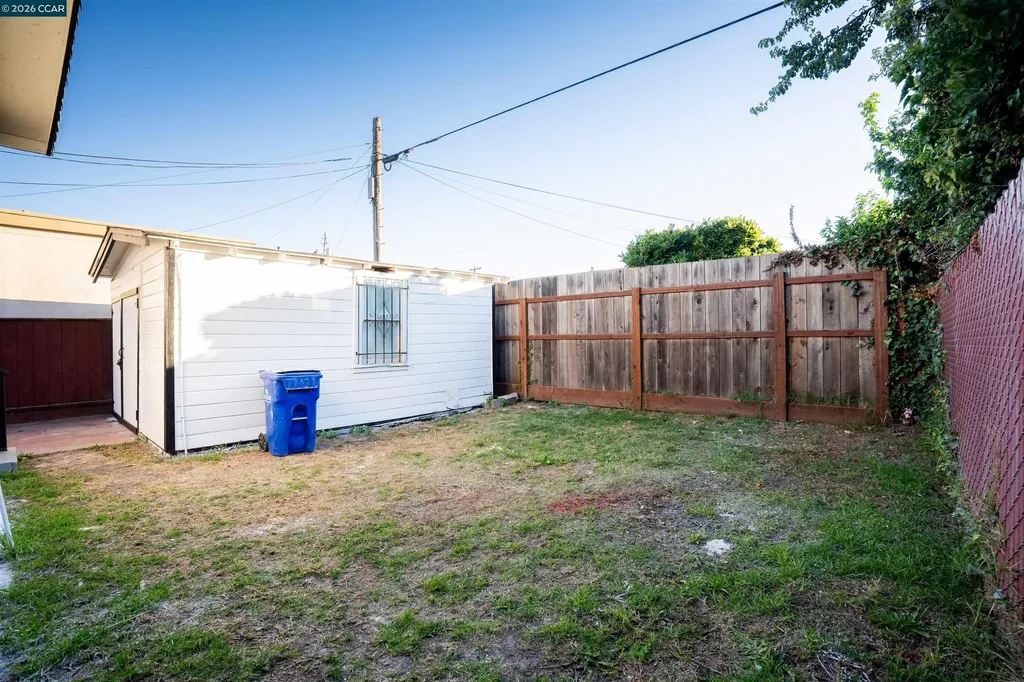 5915 San Pablo Oakland CA 94608