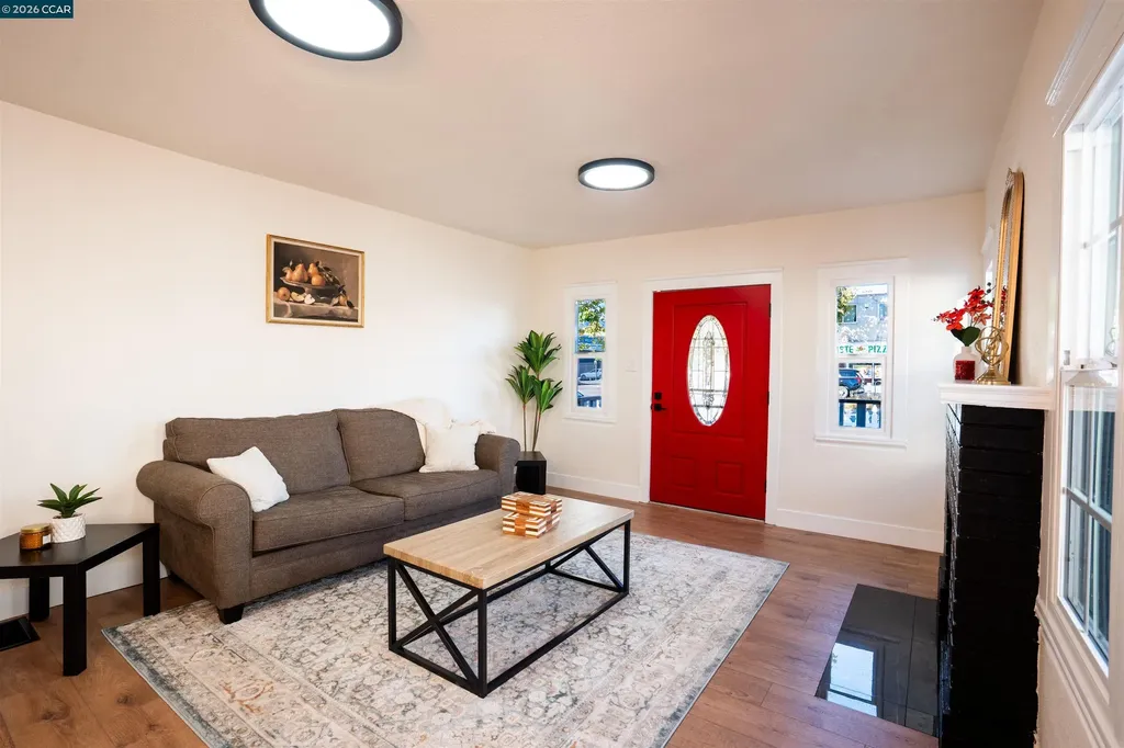 5915 San Pablo Oakland CA 94608