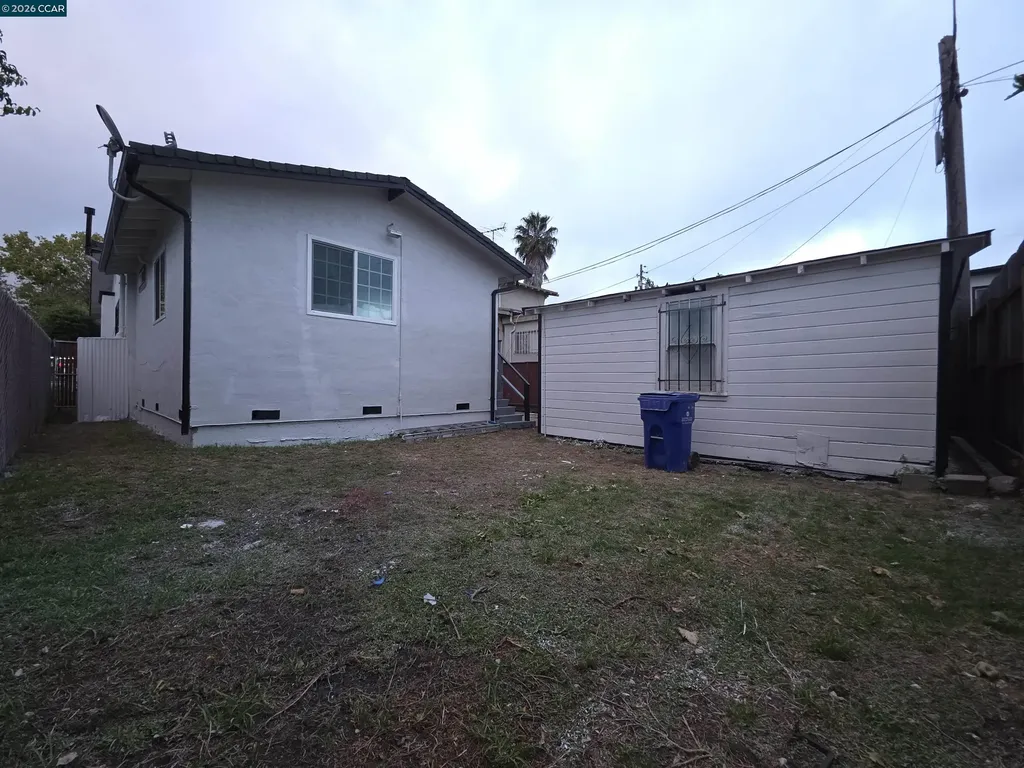 5915 San Pablo Oakland CA 94608