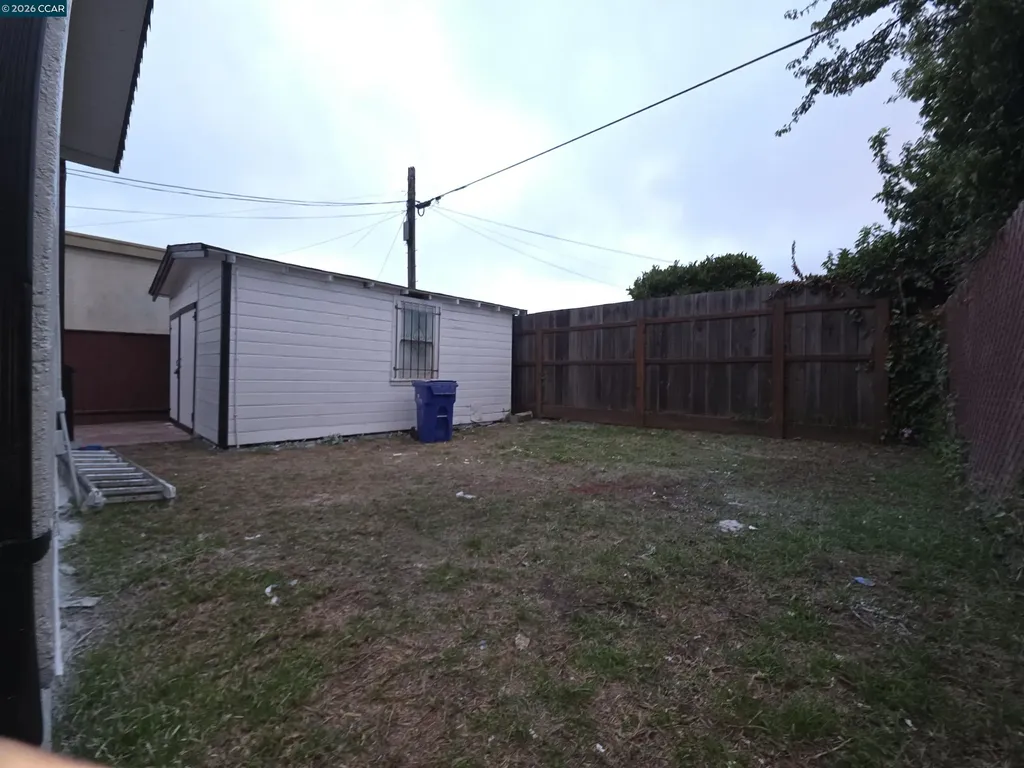 5915 San Pablo Oakland CA 94608