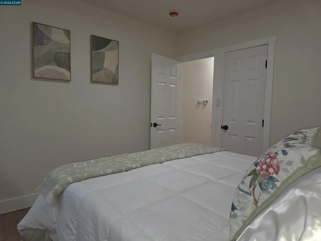 5915 San Pablo Oakland CA 94608