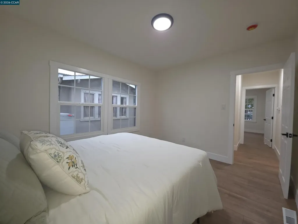 5915 San Pablo Oakland CA 94608