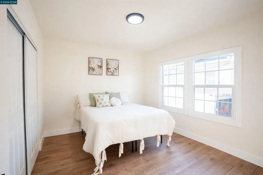 5915 San Pablo Oakland CA 94608