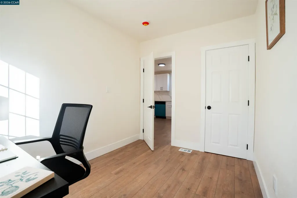 5915 San Pablo Oakland CA 94608