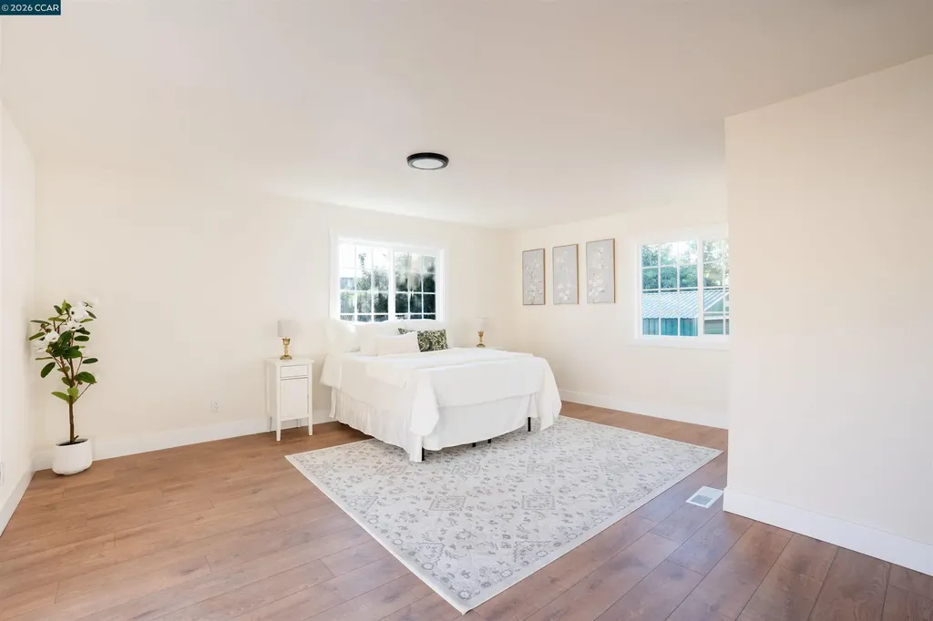 5915 San Pablo Oakland CA 94608