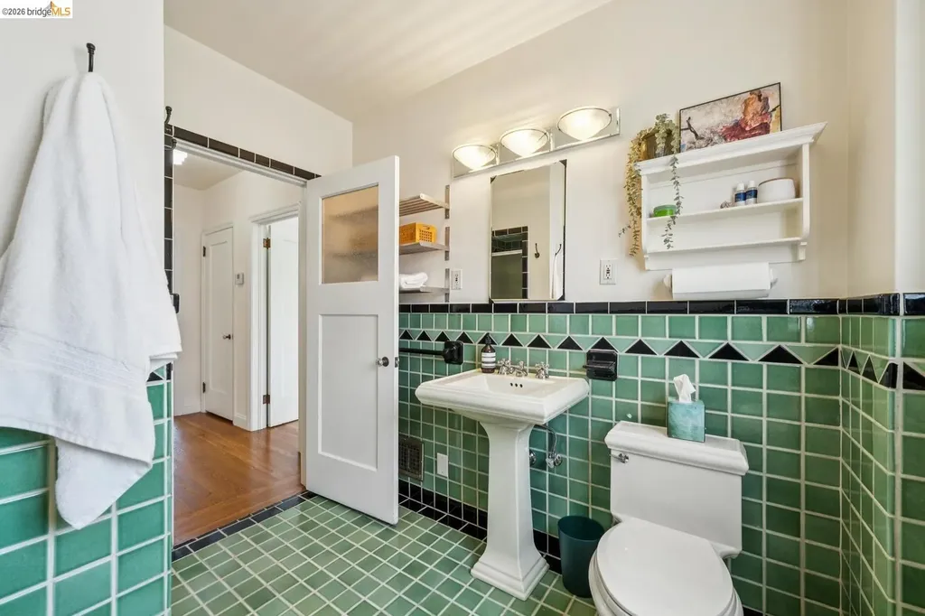 525 Dowling Boulevard San Leandro CA 94577