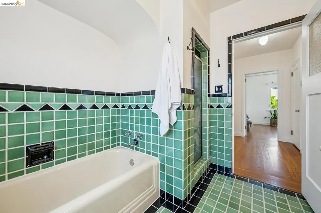 525 Dowling Boulevard San Leandro CA 94577
