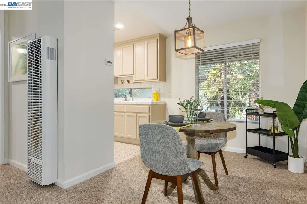 2734 Oak Road Unit 110 Walnut Creek CA 94597