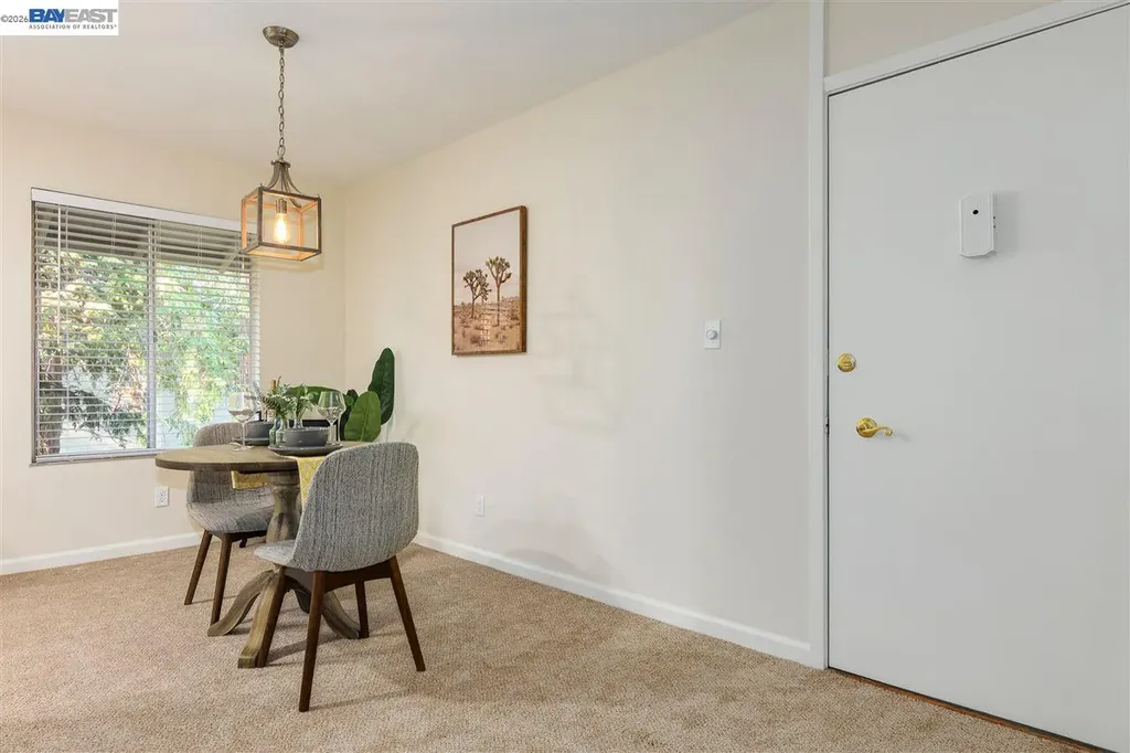 2734 Oak Road Unit 110 Walnut Creek CA 94597