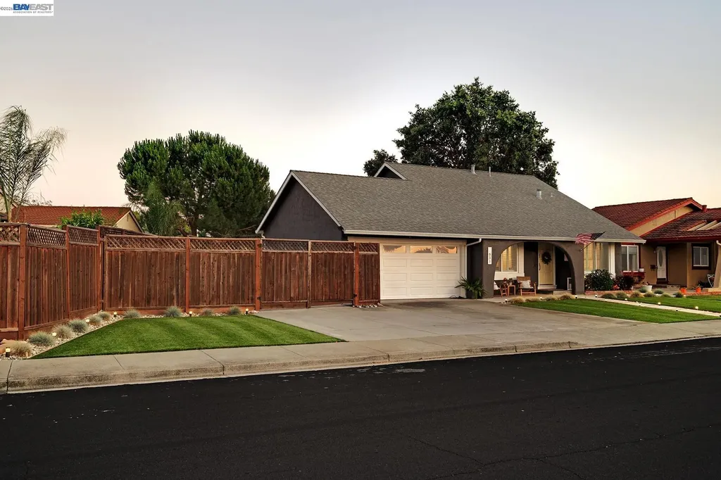 831 Delaware Way Livermore CA 94551