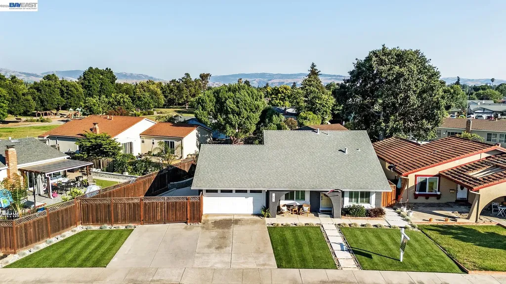 831 Delaware Way Livermore CA 94551
