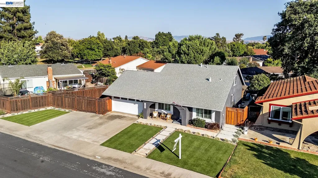 831 Delaware Way Livermore CA 94551