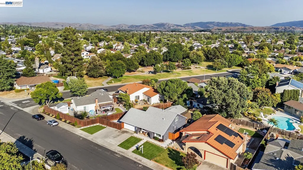 831 Delaware Way Livermore CA 94551