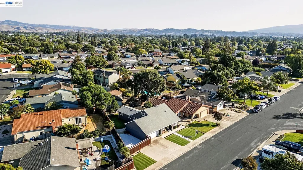 831 Delaware Way Livermore CA 94551
