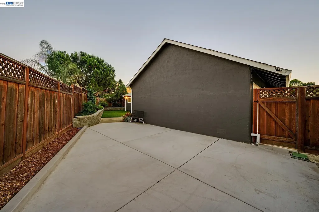 831 Delaware Way Livermore CA 94551