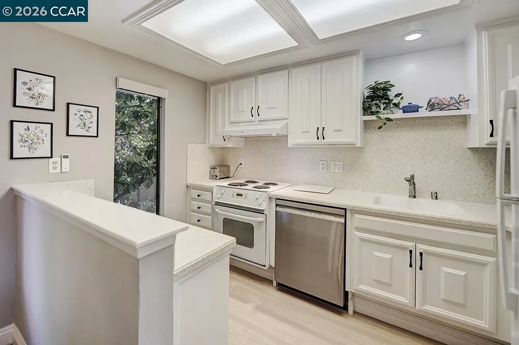 2716 Tice Creek Walnut Creek CA 94595