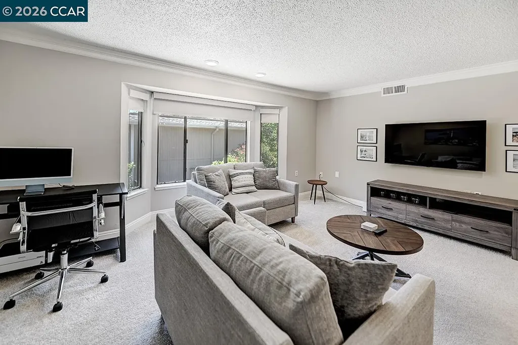 2716 Tice Creek Walnut Creek CA 94595