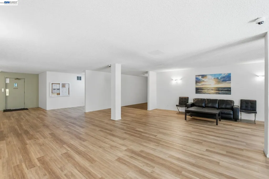955 Shorepoint Court Alameda CA 94501