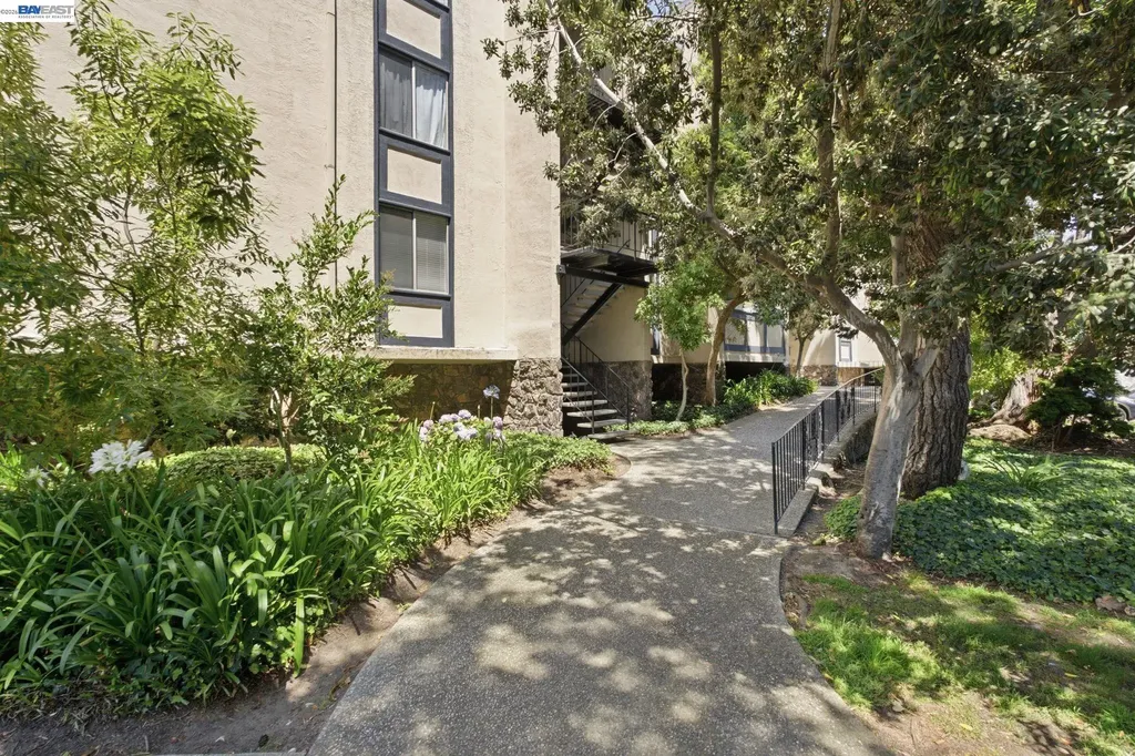 955 Shorepoint Court Alameda CA 94501