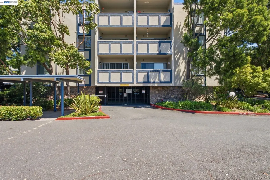 955 Shorepoint Court Alameda CA 94501