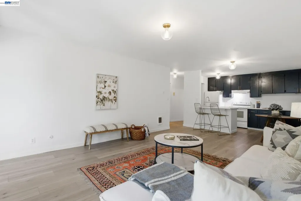 955 Shorepoint Court Alameda CA 94501