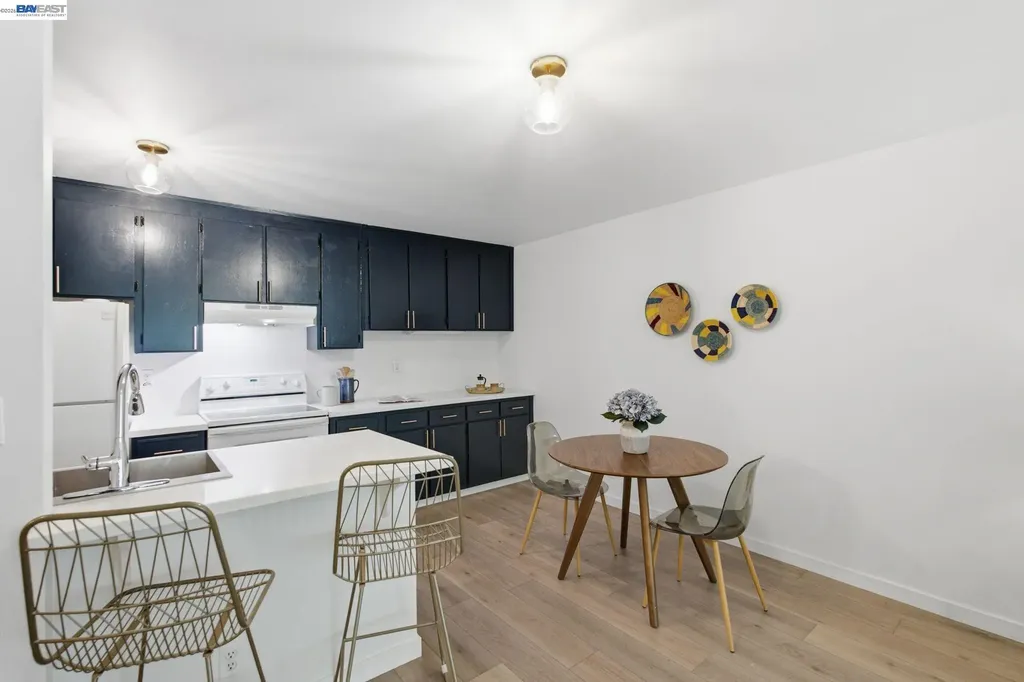 955 Shorepoint Court Alameda CA 94501