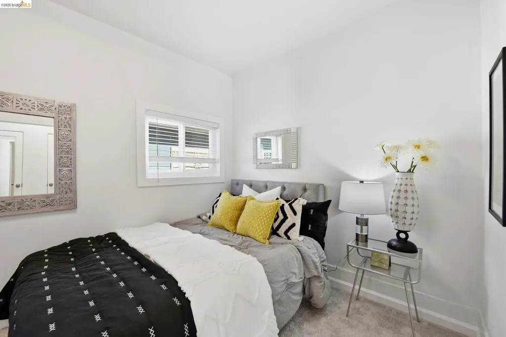 3007 Bona Street Oakland CA 94601